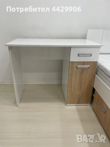 Детска стая , снимка 6 - Мебели за детската стая - 51597243