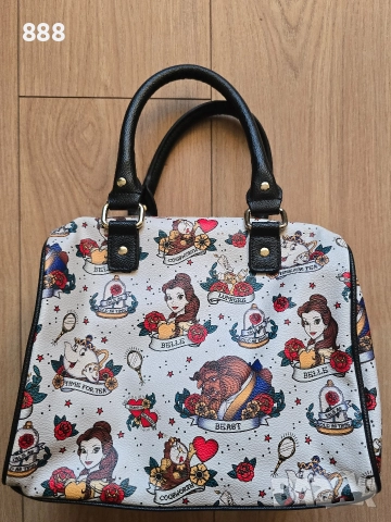 дамска чанта Loungefly Beauty and the Beast Belle, снимка 3 - Чанти - 43416013