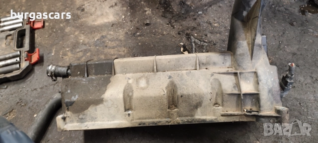 Капак клапани Mercedes A160 W168 - 50лв, снимка 2 - Части - 52849476