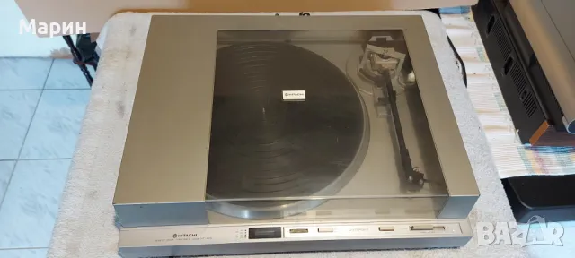 Грамофон Hitachi, снимка 1