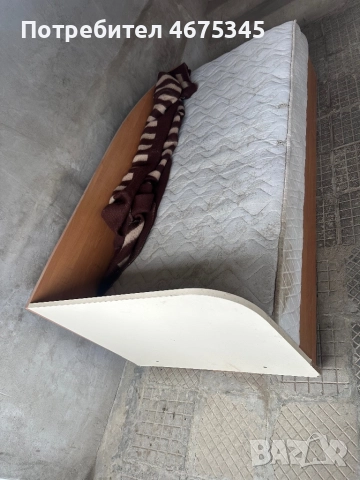 Продавам легло 190/82, снимка 5 - Дивани и мека мебел - 52748954