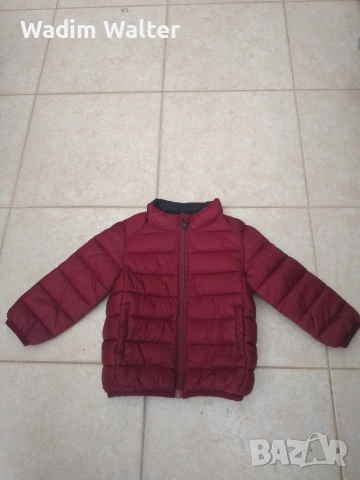 Изолирано яке за бебе