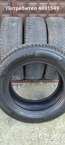 Гуми Michelin 215 65 17 , снимка 2 - Гуми и джанти - 53100573