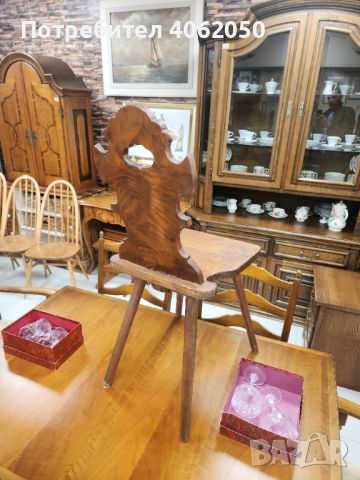 Винтидж, Brutalist дизайн столове от края на 19ти век изработени на ръка от масивно дърво., снимка 2 - Столове - 45299082