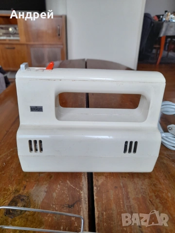 Стар миксер Braun , снимка 3 - Антикварни и старинни предмети - 53877928