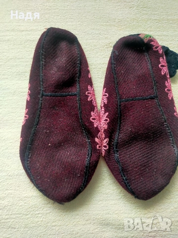 Родопски автентични терлици , снимка 2 - Антикварни и старинни предмети - 53614337