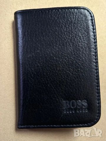 Нов картодържател  Hugo Boss