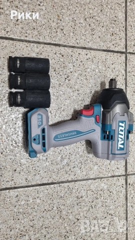 Нов Акумулаторен ударен безчетков гайковерт TOTAL INDUSTRIAL, 1/2", 20 V, 850 Nm, снимка 2 - Винтоверти - 53765945