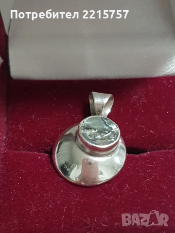 Старинен медальон с седеф., снимка 2 - Колиета, медальони, синджири - 52269154