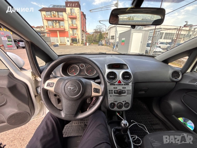 Опел Корса Д 1.2 газ бензин 2013 , снимка 7 - Автомобили и джипове - 54195690
