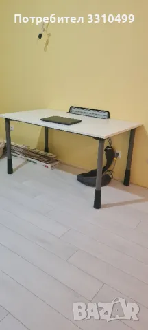 Професионално бяло офис бюро Kinnarps с панел 140/80 см , снимка 2 - Бюра - 50413340