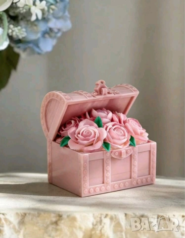 Молд сандък с цветя