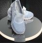 Освежаващ стил: Летни дамски мрежести обувки Sai в черно и бяло 
