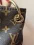 Дамска чанта Louis Vuitton, снимка 3