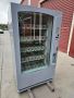 Вендинг автомат за студени напитки Vendo VUE40, снимка 1 - Други машини и части - 45892786
