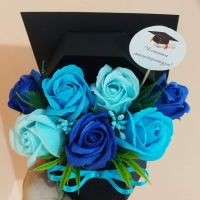 💙🎓💙🎓Тематичен букети със сапунени рози, снимка 5 - Подаръци за мъже - 45465471