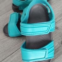 Олекотени силиконови сандали , снимка 3 - Детски сандали и чехли - 45223080