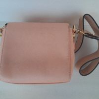 Розова чанта, снимка 4 - Чанти - 45434873