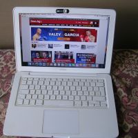 MacBook 6.1 от 2009 г. с Mac OS Catalina, снимка 1 - Лаптопи за дома - 45154468