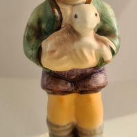 Goebel Hummel, порцеланова фигура, I'll protect him, Sei nicht bang, номер 483, 1987 г., 85 лв, снимка 6 - Колекции - 46105202