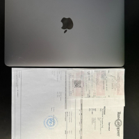Apple MacBook Pro M2 13inch + Подарък Airpods Pro 2nd generation, снимка 5 - Лаптопи за работа - 44975952