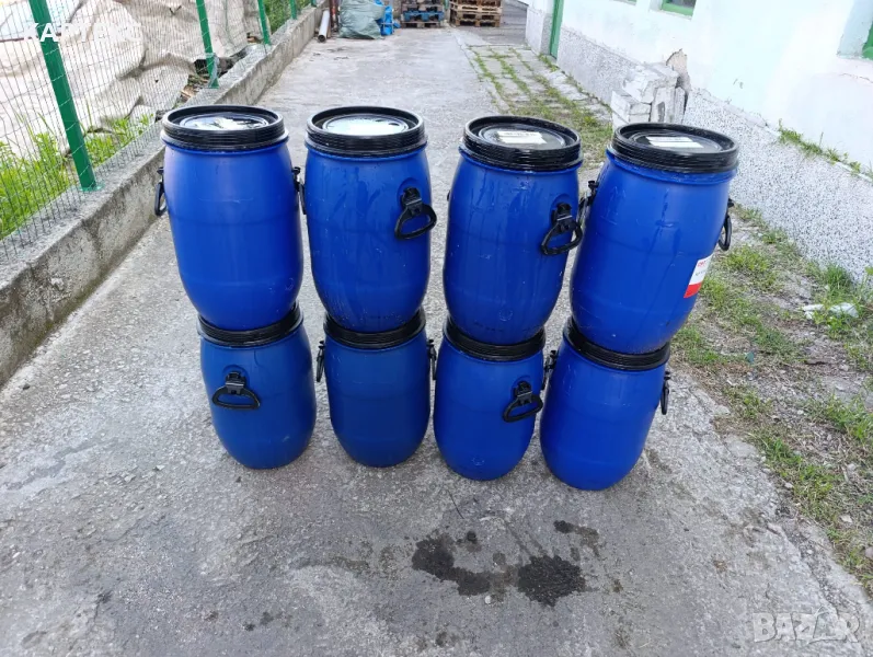 Бидони от PVC 30 L с капак и скоби , снимка 1