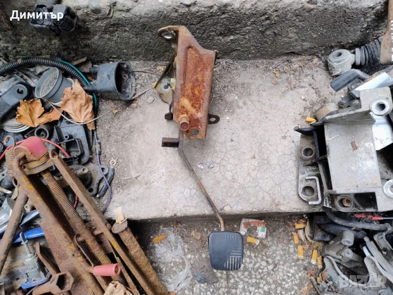 Педал Съединител За Нисан Примера Седан 1991г / Nissan Primera Sedan 1991y, снимка 1