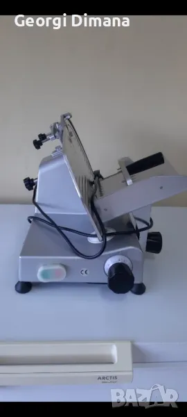 Професионална колбасорезачка, снимка 1