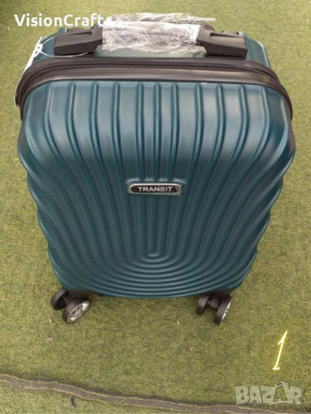 Стилен куфар с колелца за ръчен багаж с твърдо покритие 40/30/20см, снимка 1