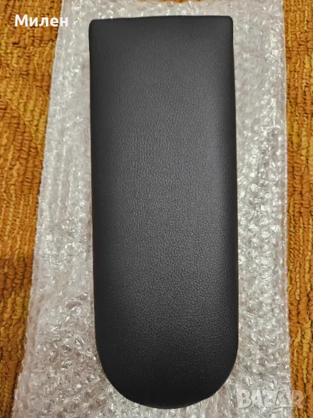 Капак подлакътник Голф 4, снимка 1