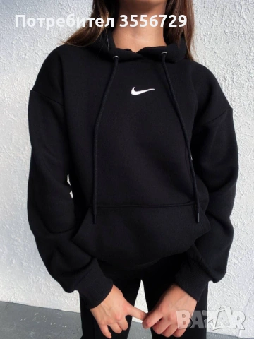 Спортен екип Nike, снимка 3 - Спортни дрехи, екипи - 53482794