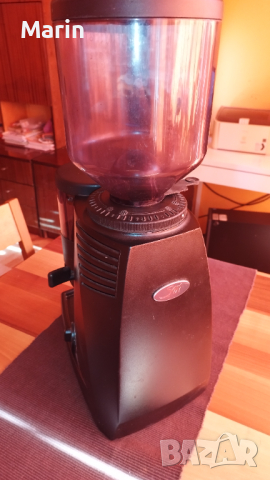 Професионална кафемелачка La San Marco , снимка 4 - Кафе машини - 44959203