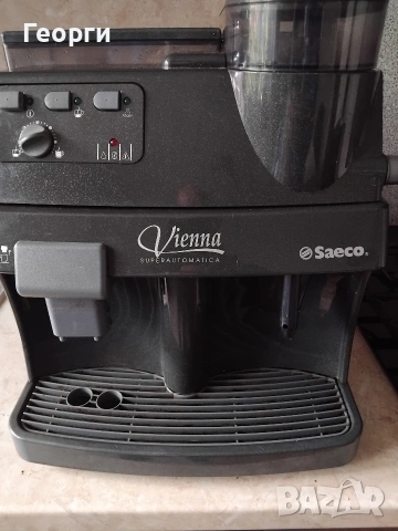 Продавам кафемашина робот с кафе на зърна Саеко Viena., снимка 5 - Кафемашини - 52678884