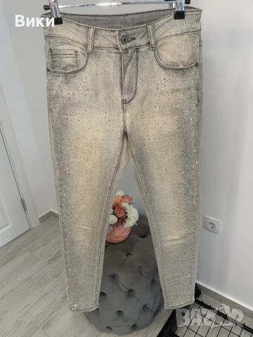 Дънки с камъни в размер XS, снимка 8 - Дънки - 51096045