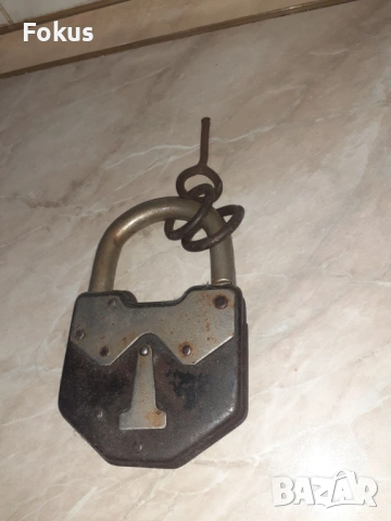 Огромен стар катинар кофар катанец - без ключ, снимка 5 - Антикварни и старинни предмети - 53353755