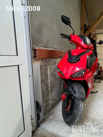 Скутер KSR Demonio 125, снимка 7 - Мотоциклети и мототехника - 53506597