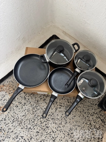 Комплект 8 Части - Тенджери, Тигани и Капаци Amazon Basics, Съдове за Готвене, Касерола!, снимка 2 - Съдове за готвене - 52734936
