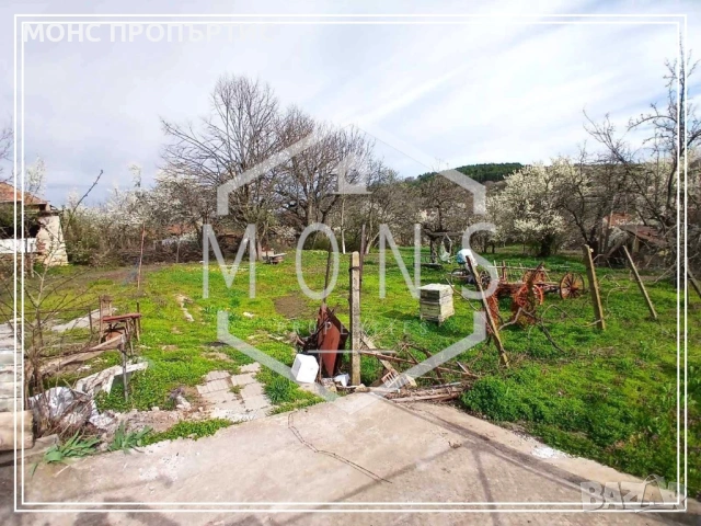 Двуетажна къща с двор в с. Добромирка, обл. Габрово, снимка 11 - Къщи - 54253630