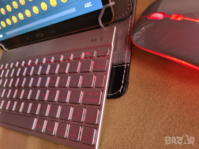 Samsung Galaxy Tab S 128GB 10.5 LTE 
  bluetooth клавиатура и мишка с подсветка и кейс. , снимка 3 - Samsung - 53330170