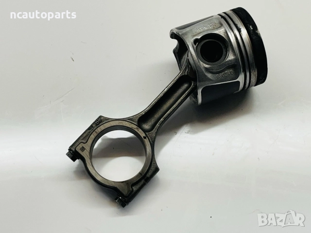 Бутало с биела за Рено Трафик Опел Виваро 1.6 дизел R9M408 080340 2015