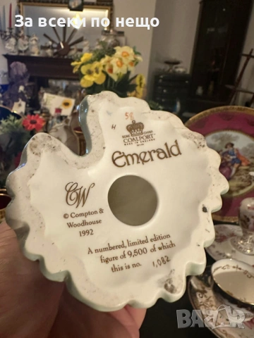 Coalport England  грациозна фигура от серията Spirits of Jewels - "Emerald" Код P2058, снимка 2 - Антикварни и старинни предмети - 53992652
