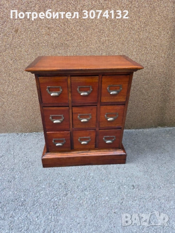 Скрин с много чекмеджета и обков от месинг, снимка 6 - Скринове - 53649069