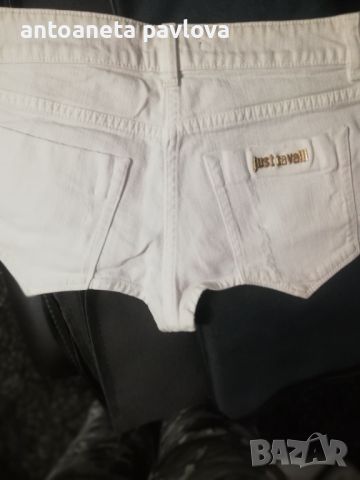 Маркови много къси дънкови панталони, снимка 1 - Къси панталони и бермуди - 45115401