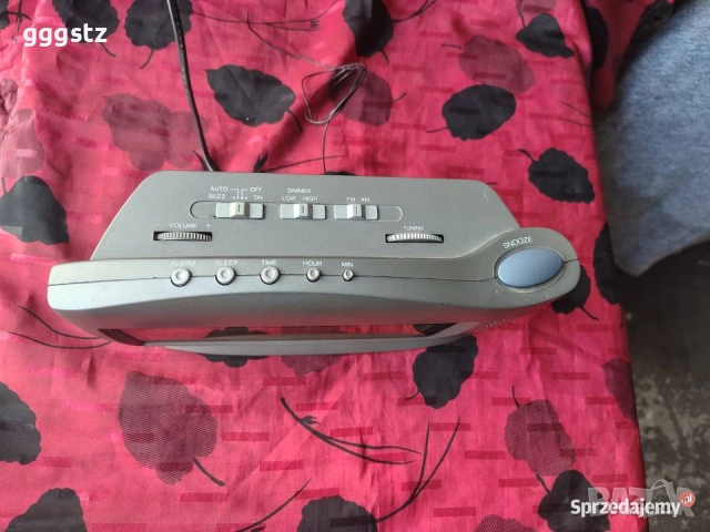 Universum UR 1096 Radio, снимка 3 - Други - 52685724