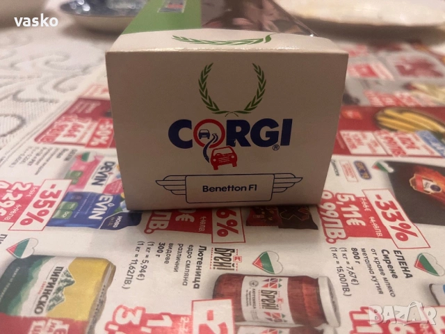 Английско Корги 1:43 Benetton F1, снимка 3 - Колекции - 53250283