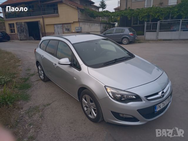 Opel Astra J Sports Tourer , снимка 3 - Автомобили и джипове - 46626370