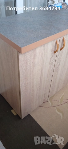 Продавам шкаф с Термо плот в идеални състояние, снимка 3 - Шкафове - 53744011