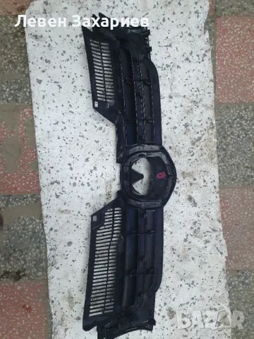 СКАРА(РЕШЕТКА) ЗА VW GOLF 5, снимка 2 - Части - 50235326