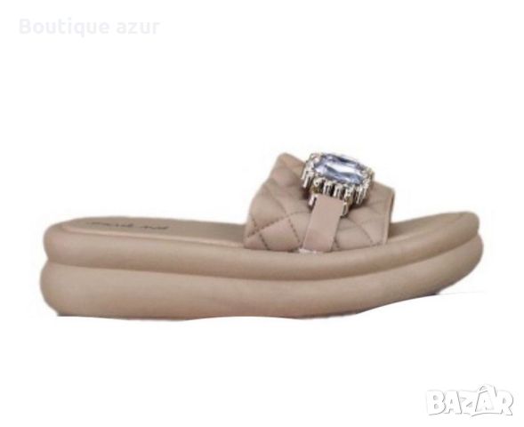 Бижу за вшите крака: Луксозни дамски чехли с кристали които привличат вниманието със своя блясък, снимка 4 - Чехли - 45400180