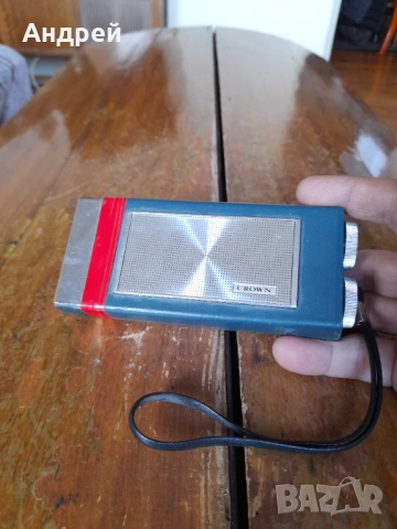 Старо радио,радиоприемник Crown TR-860, снимка 2 - Антикварни и старинни предмети - 52001440